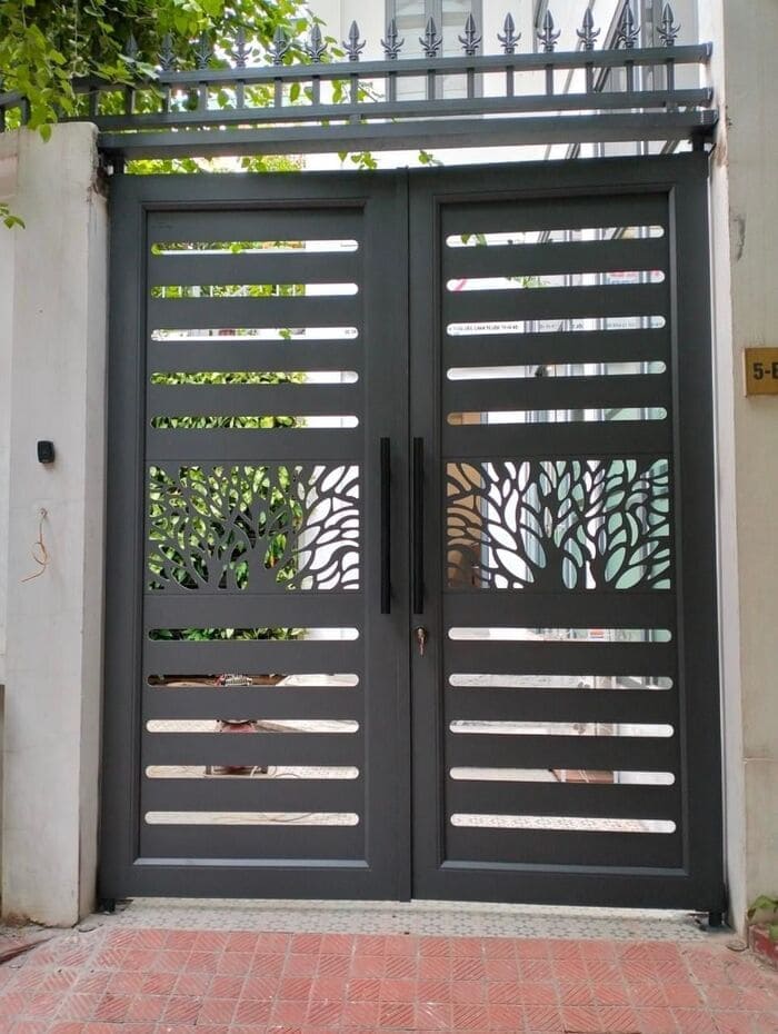 Mẫu cổng sắt 2 cánh nan ngang