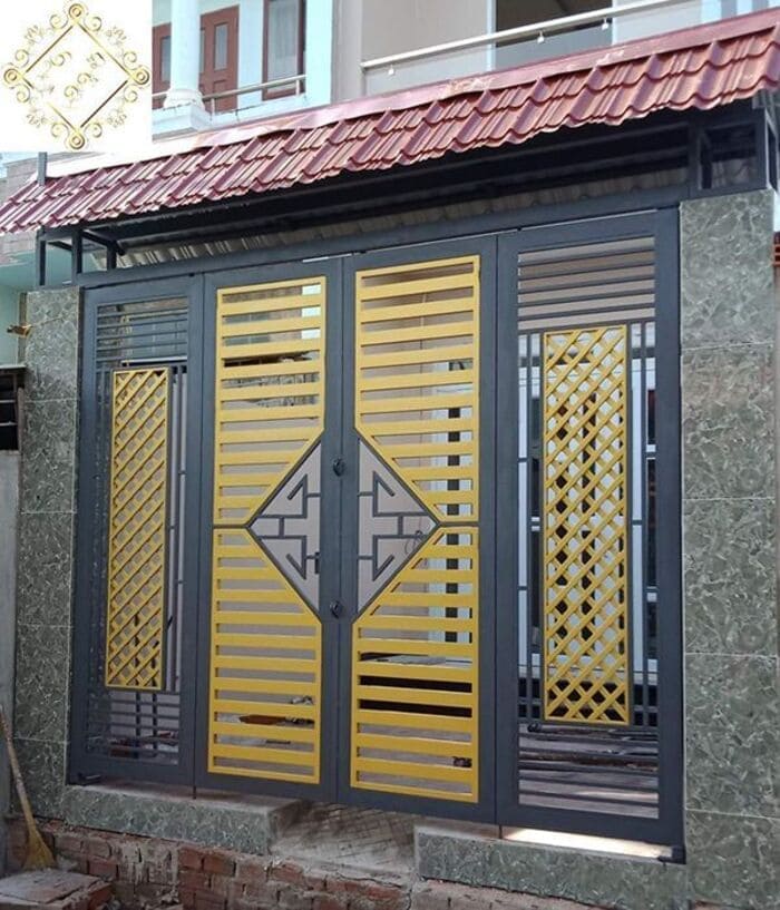 Cổng sắt sơn tĩnh điện phối vàng bắt mắt