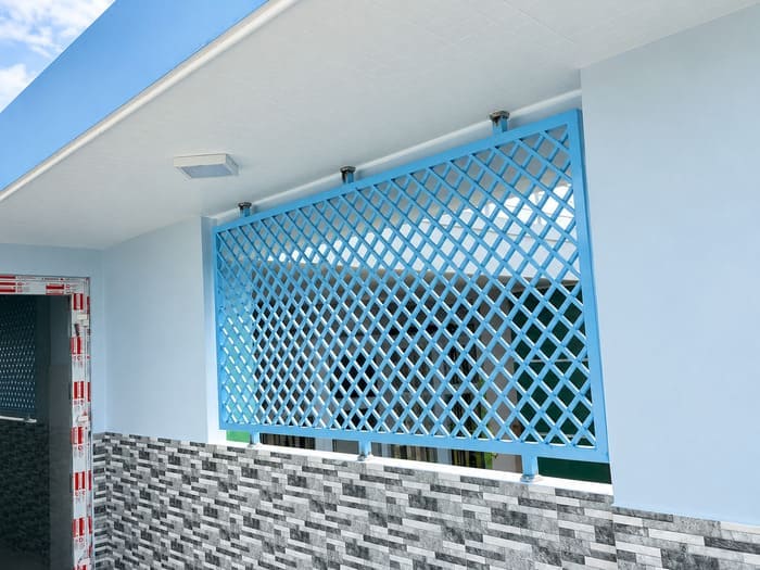 Cửa sổ sắt sơn tĩnh điện hình caro